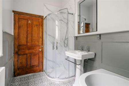 Bathroom2-2.jpg