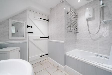 Bathroom-2.jpg