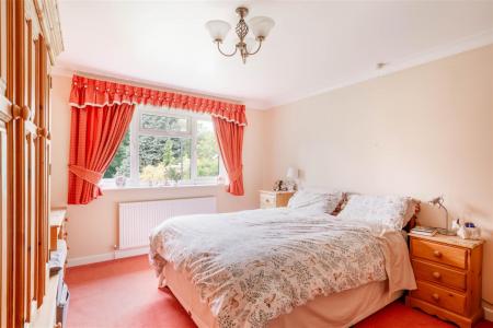 Bedroom1.jpg