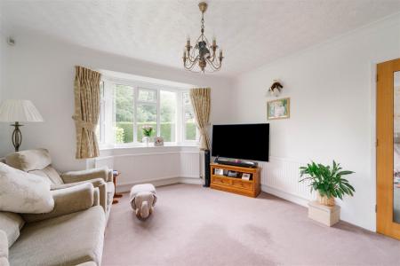 Living Room.jpg