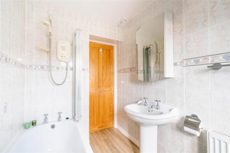 Bathroom-2.jpg