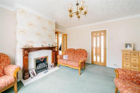 Snug- Dining Room-3.jpg
