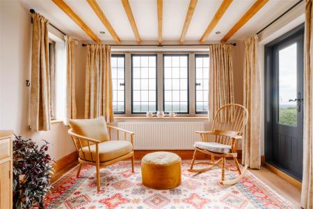 Living Room-3.jpg