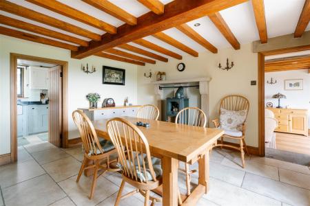 Dining Room.jpg