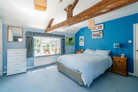 Bedroom4-2.jpg