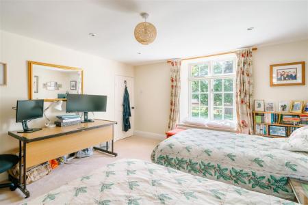 Room-2.jpg