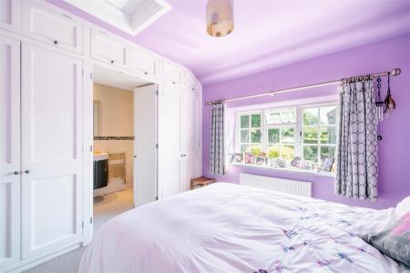Bedroom3-2.jpg