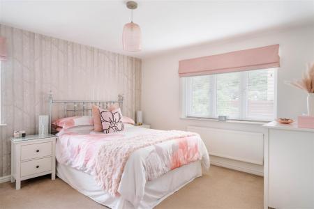 Bedroom4.jpg