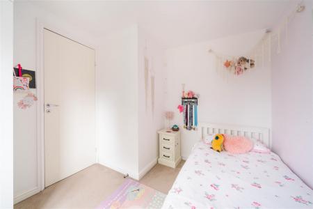 Bedroom2-2.jpg