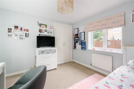 Bedroom3-3.jpg