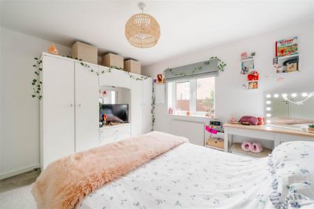 Bedroom1-3.jpg