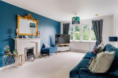 Living Room-2.jpg