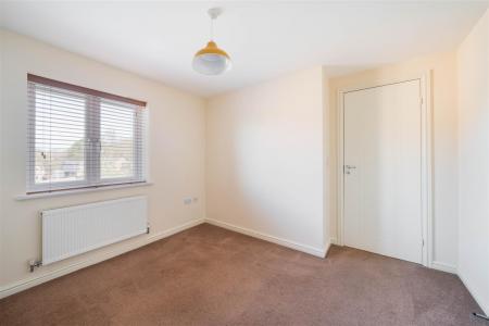 Bedroom3-2.jpg