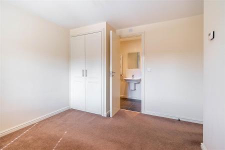 Bedroom2-2.jpg