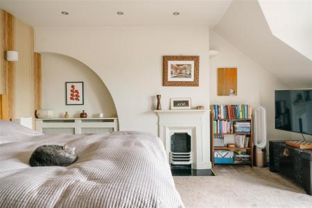 Bedroom2-4.jpg