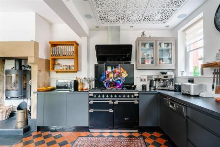 Kitchen-3.jpg