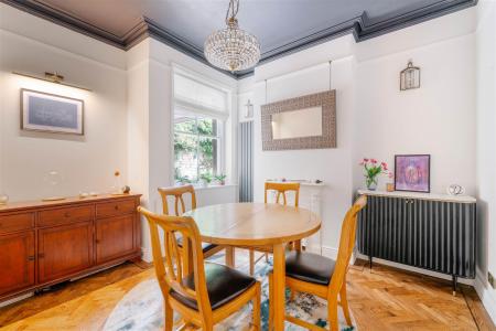 Dining Room.jpg