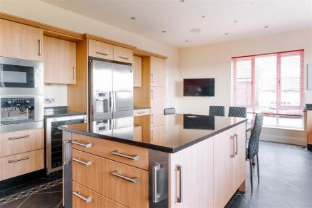 Kitchen-5.jpg