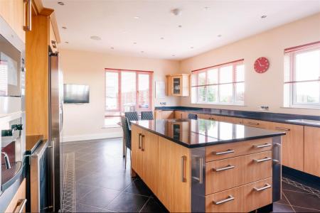 Kitchen.jpg