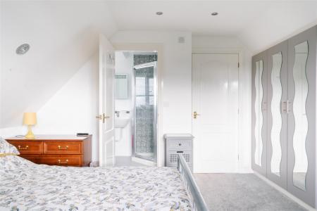Bedroom1-3.jpg