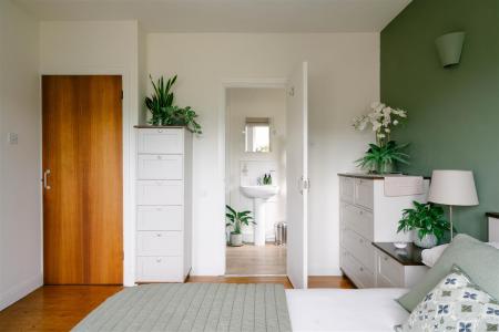 Bedroom3-4.jpg