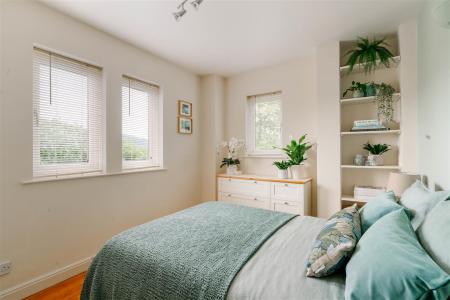 Bedroom2-3.jpg