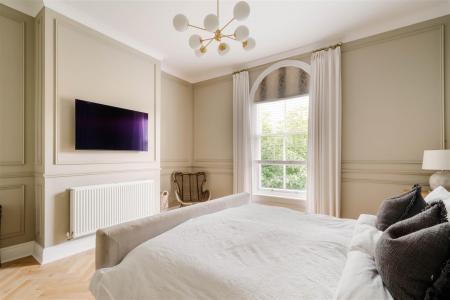 Bedroom2-2.jpg