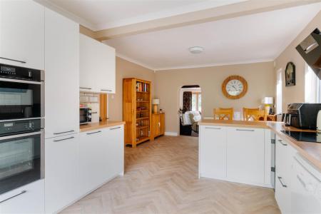 Kitchen - Diner-4.jpg