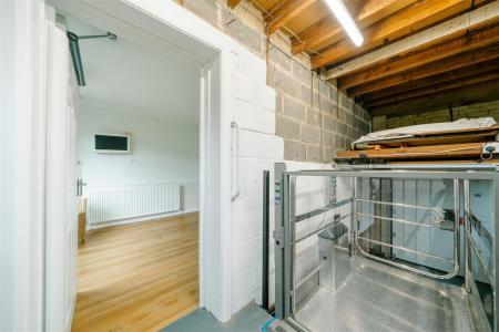 Garage-2.jpg