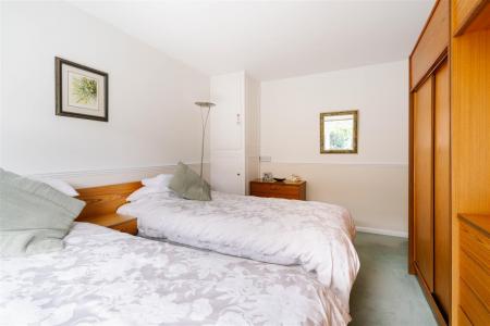 Bedroom2-3.jpg