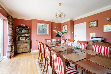 Dining Room-2.jpg