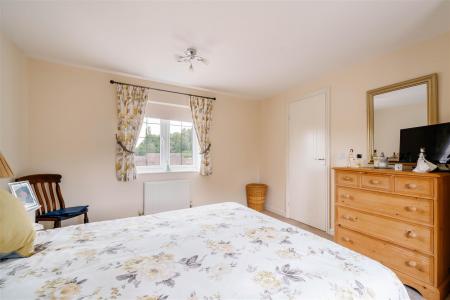 Bedroom2-3.jpg