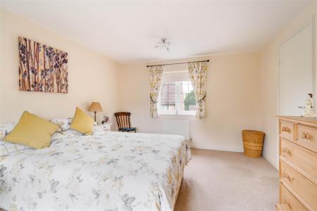 Bedroom2-2.jpg