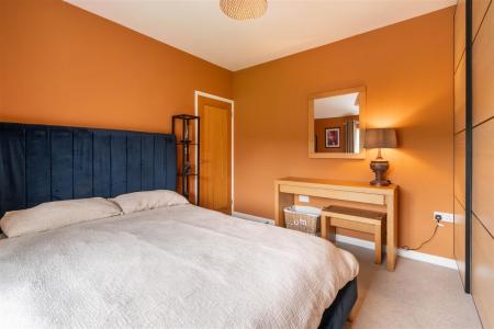 Bedroom2-2.jpg