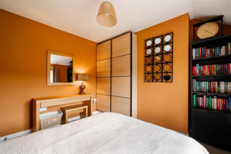 Bedroom2-3.jpg