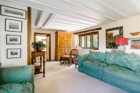 Living Room-3.jpg