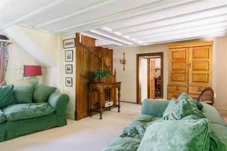 Living Room-2.jpg