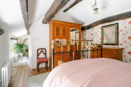 Bedroom3-3.jpg