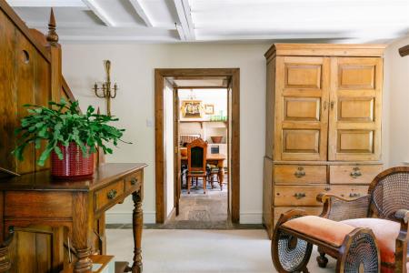 Living Room-4.jpg