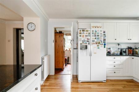Kitchen - DIner-2.jpg
