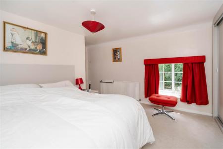 Bedroom3-4.jpg