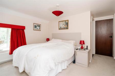 Bedroom3-3.jpg