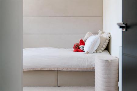 Bedroom5-3.jpg