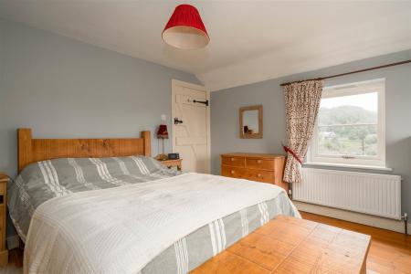 Bedroom2-3.jpg