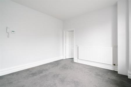 Living Room-2.jpg