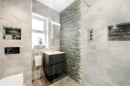 Bathroom-2.jpg