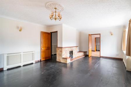 Living Room-4.jpg