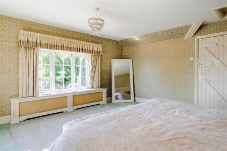 Bedroom1-3.jpg