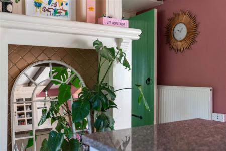 Kitchen-6.jpg