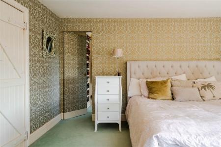 Bedroom1-2.jpg